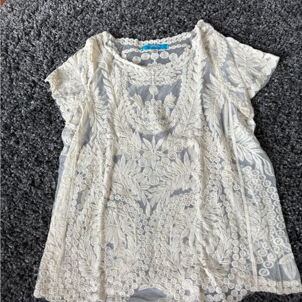 Buttons Cream Lace Blouse with Short Sleeves